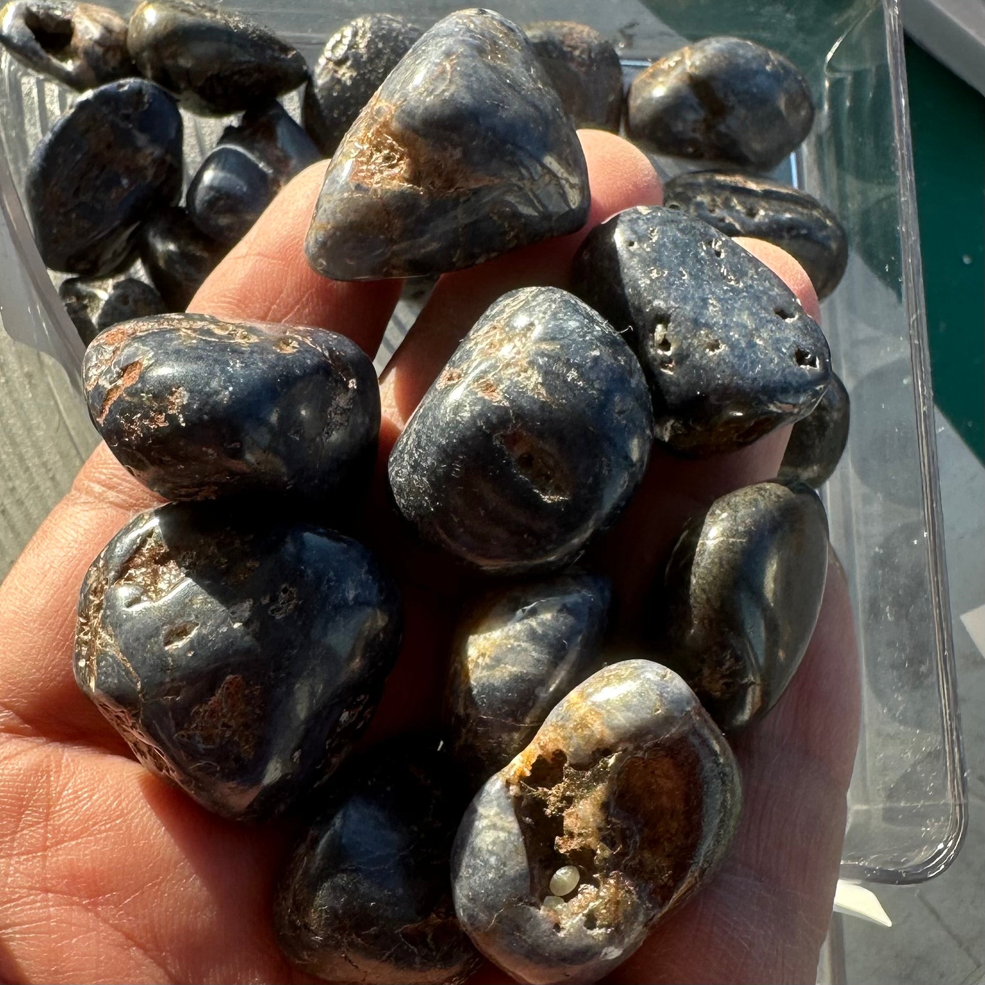 Sapphire Tumbled Stone-1pc Sapphire Tumbled Stone-1pc